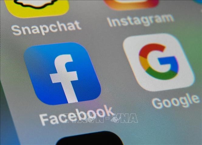 Google và Facebook tuân thủ luật trả tiền cho các hãng truyền thông Australia