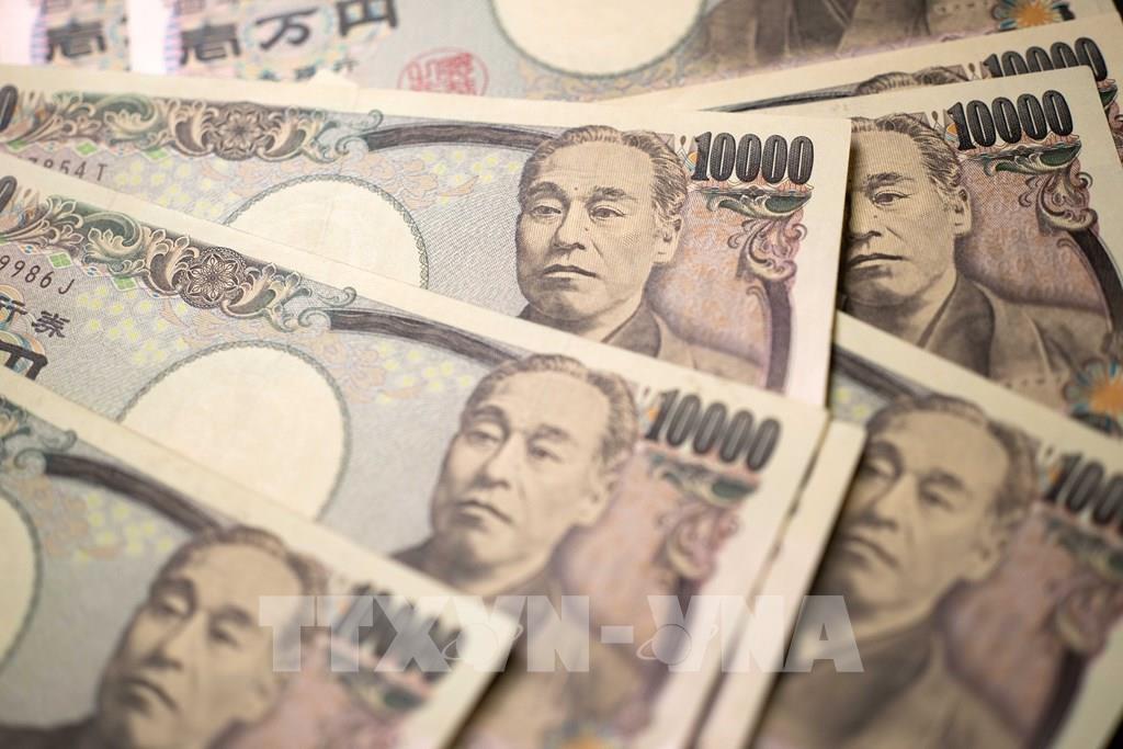 101531-dong-yen-nhat-ban-truot-xuong-muc-thap-ky-luc-moi.jpg