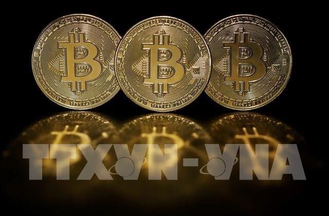 211045-bitcoin-chinh-phuc-dinh-moi.jpg