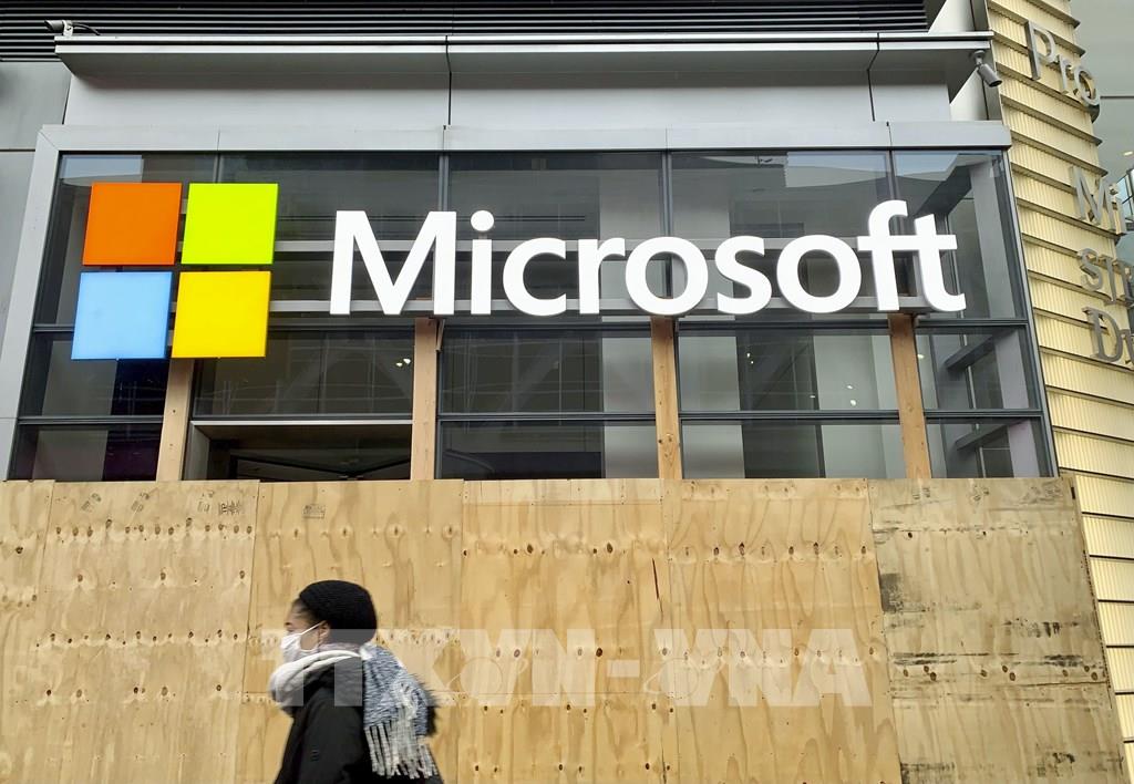 082500-microsoft-rot-80-ty-usd-xay-dung-trung-tam-du-lieu-tri-tue-nhan-tao.jpg