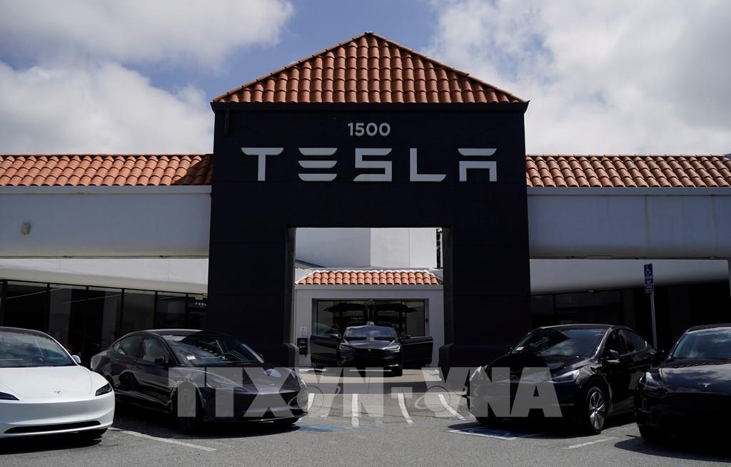 125452-doanh-thu-quy-i-2025-cua-tesla-gia-m-9-.jpg