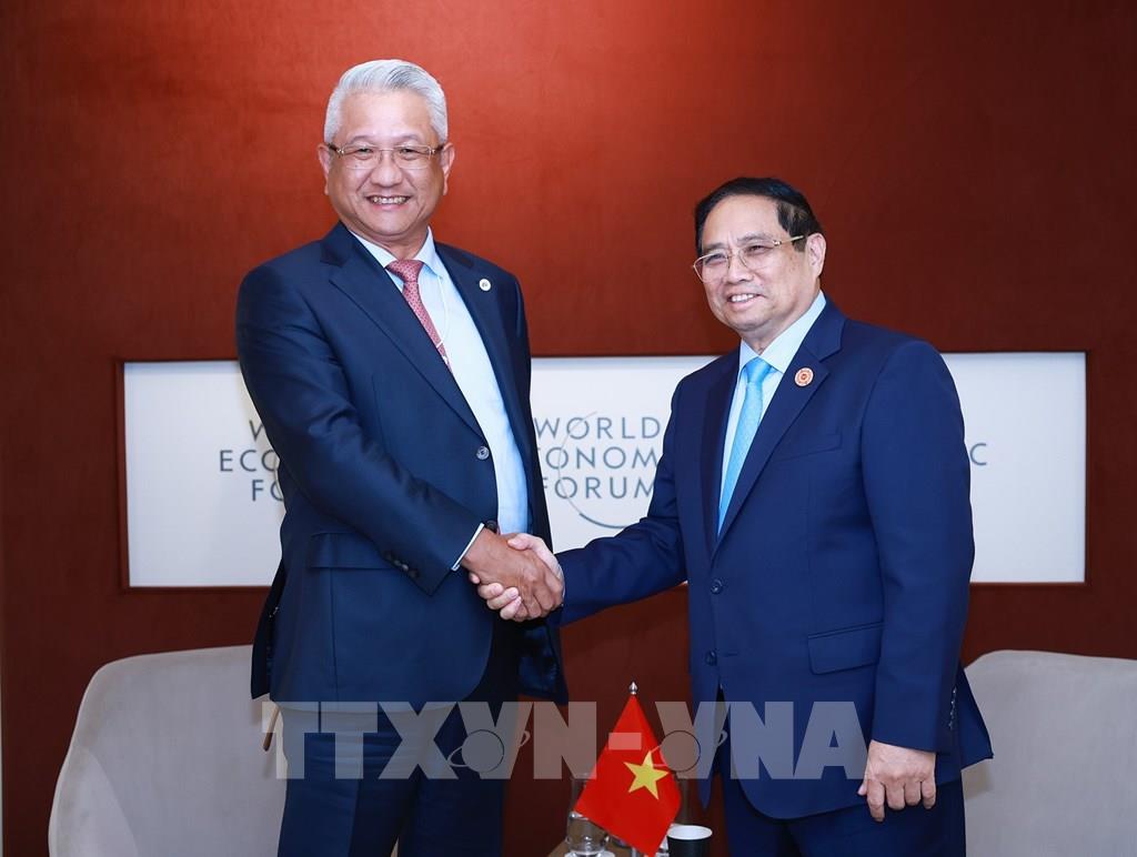 182811-thu-tuong-tiep-lanh-dao-mot-so-tap-doan-dang-dau-tu-tai-viet-nam.jpg