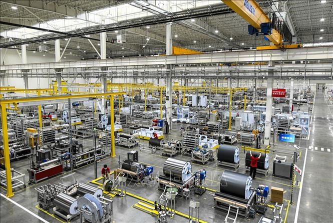 vna-potal-imf-nang-muc-du-bao-tang-truong-kinh-te-trung-quoc-nam-2023-stand-20251128080516.jpg