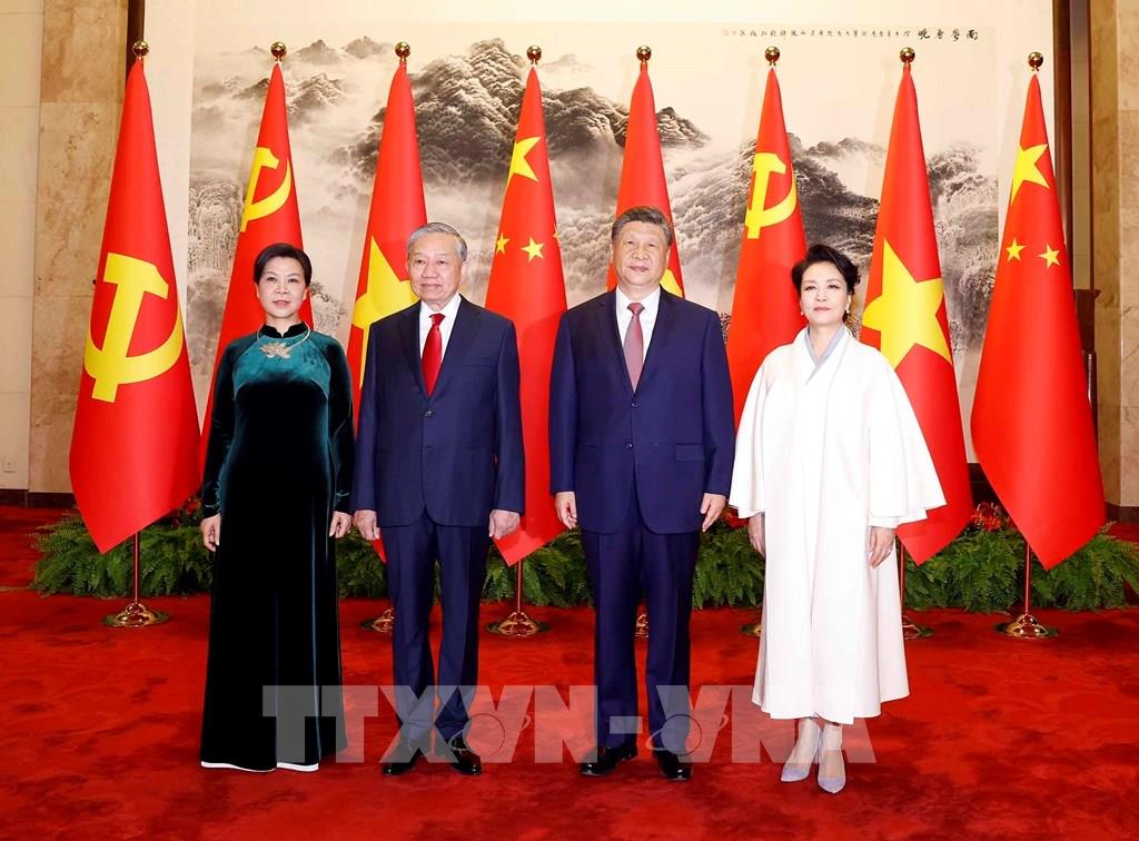 131128-tong-bi-thu-chu-tich-nuoc-to-lam-hoi-dam-voi-tong-bi-thu-chu-tich-nuoc-trung-quoc-tap-can-binh.jpg