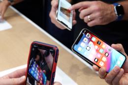 Hôm nay 21/9, iPhone XS và XS Max chính thức lên kệ Hôm nay 21/9, iPhone XS và XS Max chính thức lên kệ