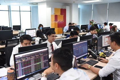 Khuyến nghị mua cổ phiếu SHS, PVT, HPG với giá mục tiêu hấp dẫn