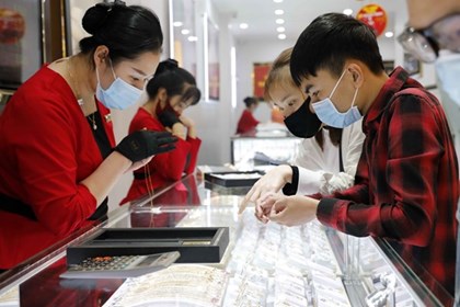 Giá bạc hôm nay 16/4: Bạc Phú Quý, Doji, Ancarat tăng bao nhiêu?