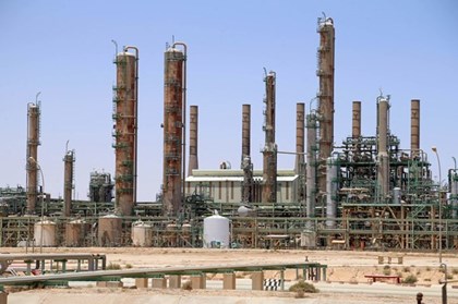 IEA hạ dự báo tăng trưởng nhu cầu dầu mỏ toàn cầu