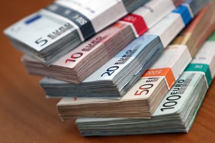 Nợ công của Italy lần đầu tiên vượt mức 3.000 tỷ euro
