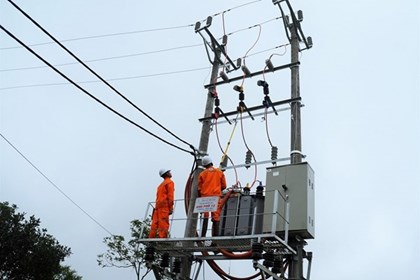 EVN hỏa tốc chỉ đạo khôi phục điện, đồng hành cùng địa phương trong “Chiến dịch Quang Trung”
