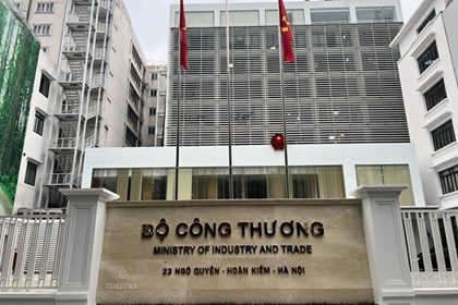 Bộ Công Thương yêu cầu tăng cường kiểm tra kinh doanh bán lẻ xăng dầu