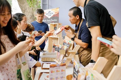 Hana Bank mở rộng tài trợ hạ tầng và thanh toán số tại Việt Nam