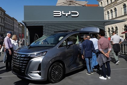 Cuộc đua song mã giành lợi thế công nghệ pin thế hệ mới