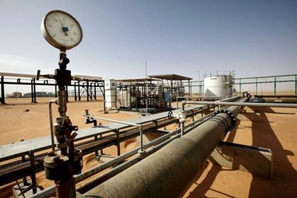 Giá dầu tăng mạnh trong tuần qua do căng thẳng Mỹ - Iran
