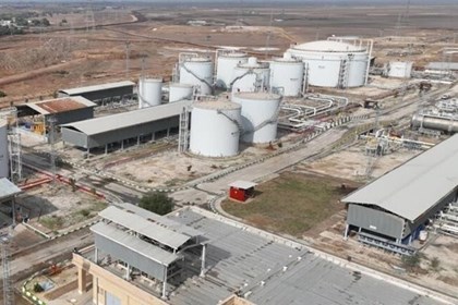Giá dầu giảm sau khi Mỹ hoãn tấn công Iran, tìm kiếm thỏa thuận hạt nhân