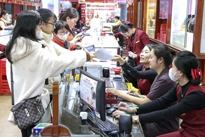 Giá vàng miếng sáng 25/12 giảm 400 nghìn đồng/lượng