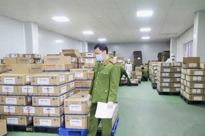 Thủ tướng yêu cầu xử lý nghiêm tổ chức, cá nhân liên quan đến thuốc chữa bệnh giả, sữa giả