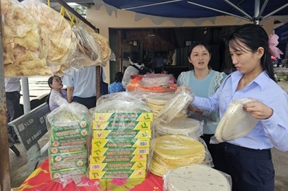 Nhiều sản phẩm "quê" thành "đại sứ quê hương" Nhiều sản phẩm "quê" thành "đại sứ quê hương"