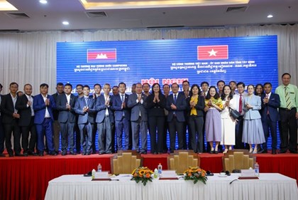 Tây Ninh cầu nối kết nối doanh nghiệp sản xuất, phân phối và logistics Việt Nam – Campuchia