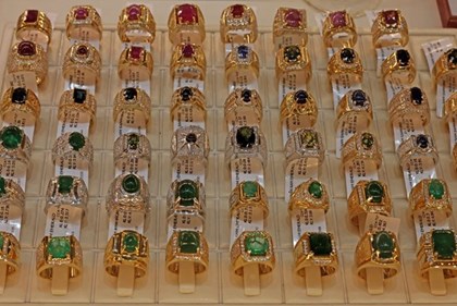 Giá vàng hướng tới tuần tăng mạnh nhất kể từ tháng 1/2026