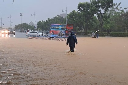 Dự báo thời tiết ngày mai 14/12: Từ Nghệ An đến Huế có mưa vừa mưa to