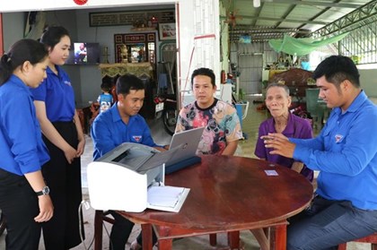 "Bình dân học vụ số" và bước đi mới của Đồng Tháp trong phổ cập kỹ năng số "Bình dân học vụ số" và bước đi mới của Đồng Tháp trong phổ cập kỹ năng số