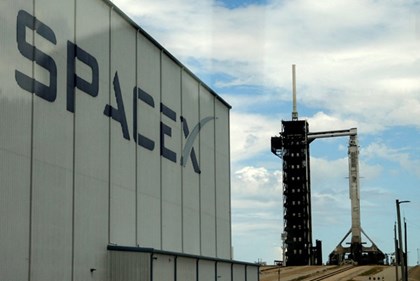 Giao dịch nội bộ đẩy mức định giá cho SpaceX lên 800 tỷ USD