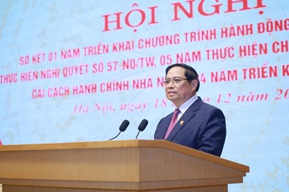 Thủ tướng Phạm Minh Chính: Mỗi người dân hãy chủ động trở thành những "công dân số" Thủ tướng Phạm Minh Chính: Mỗi người dân hãy chủ động trở thành những "công dân số"