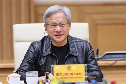 CEO Nvidia hối thúc châu Âu tăng tốc phát triển AI