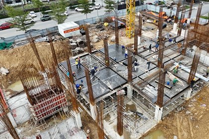 Vì sao tín dụng nhà ở xã hội vẫn khó đi vào thực tế?