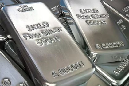 Giá bạc phục hồi từ mức đáy một tháng