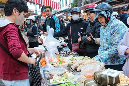 Thị trường hàng hóa 29 Tết ổn định, không khan hàng, sốt giá