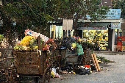 Đối thoại tìm giải pháp xử lý tình trạng ùn ứ tại bãi rác lớn nhất Thanh Hóa