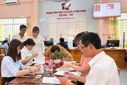 Chính quyền “số” bắt nhịp cùng lòng dân