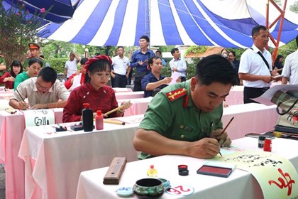 Từ khai bút đầu Xuân, Vĩnh Long thắp sáng khát vọng tri thức