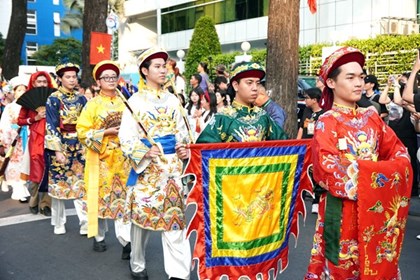 Ngày hội Việt Phục "Tóc xanh vạt áo" năm 2026