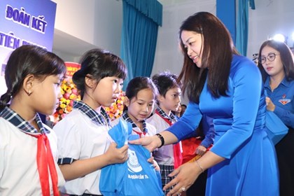 Tuổi trẻ Cần Thơ xung kích chuyển đổi số, phát triển kinh tế