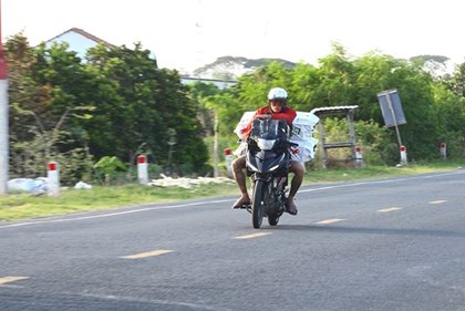 Đồng Tháp trấn áp hung thần chở thuốc lá lậu