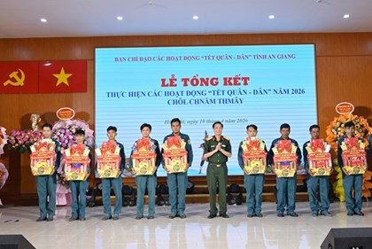 Huy động 8 tỷ đồng, xây 50 căn nhà: Nghĩa tình Quân - Dân vùng biên