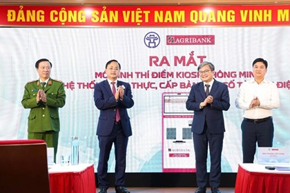 Agribank lan tỏa giá trị số từ mô hình Kiosk thông minh phục vụ hành chính công