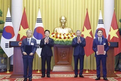 Doanh nghiệp Hàn Quốc tăng tốc đầu tư vào trung tâm dữ liệu – lưới điện – điện hạt nhân tại Việt Nam