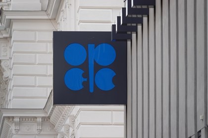 UAE rời OPEC: Bước đi chiến lược hay dấu hiệu rạn nứt trong trật tự dầu mỏ?
