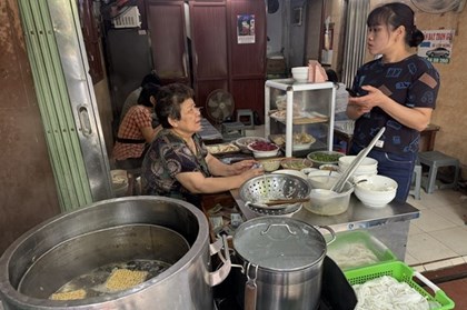 Nâng ngưỡng chịu thuế với hộ kinh doanh lên 1 tỷ đồng/năm, áp dụng từ 1/1/2026