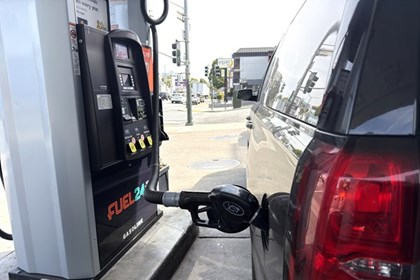 Giá xăng có thể giảm mạnh khi OPEC đứng trước nguy cơ tan rã