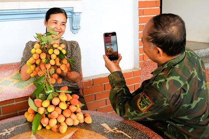 Ứng dụng AI quảng bá tiêu thụ vải thiều và sản phẩm OCOP