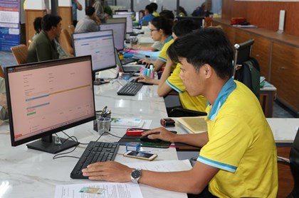 Bộ Chính trị: Tiếp tục tinh giản biên chế 5-10% giai đoạn 2027-2031