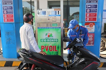 Xăng E10 không hạn chế quyền lựa chọn của người tiêu dùng