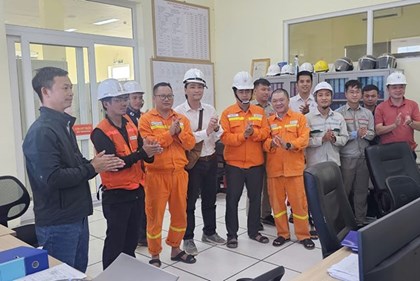 Đóng điện máy biến áp thứ 2 Trạm biến áp 220kV Nam Cấm