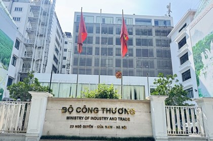 Cập nhật quy định quản lý ngoại thương và hạn ngạch nhập khẩu