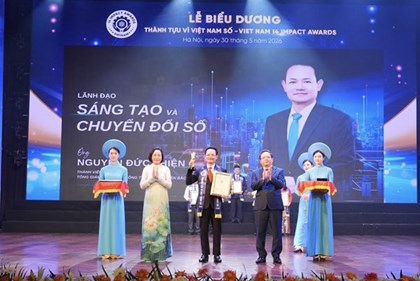 Tổng Giám đốc EVNNPC Nguyễn Đức Thiện vinh dự nhận Giải thưởng “Lãnh đạo sáng tạo và chuyển đổi số”